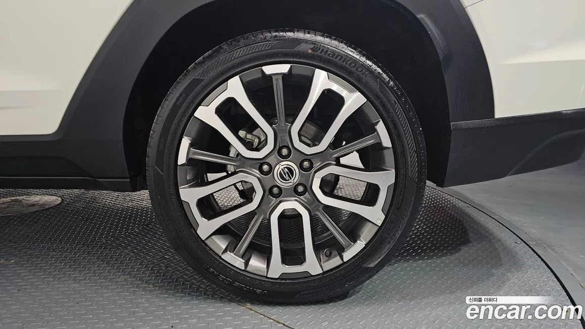 KG Mobility (Ssangyong) Torres — фото 6