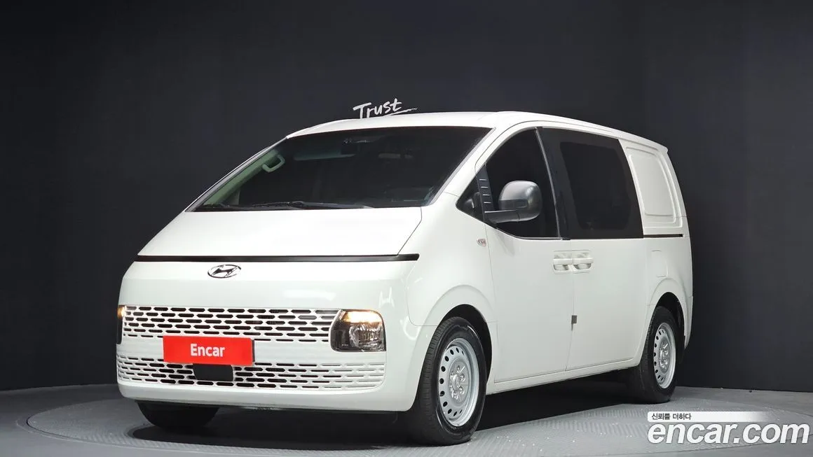 Hyundai Staria 2023 из KR, фото 1