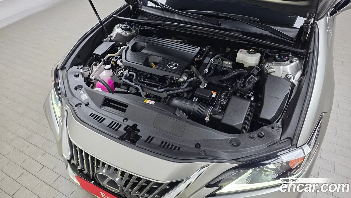 Lexus ES — фото 10