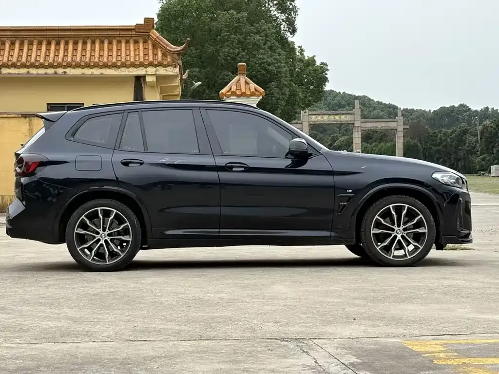 BMW X3 — фото 9