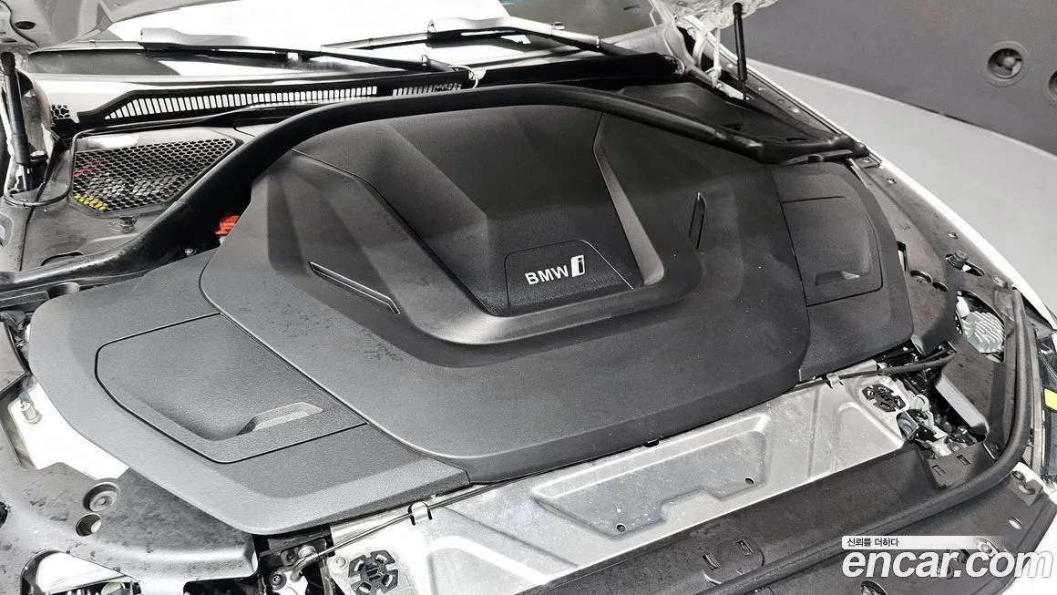 BMW i4 2023 из KR, фото 9