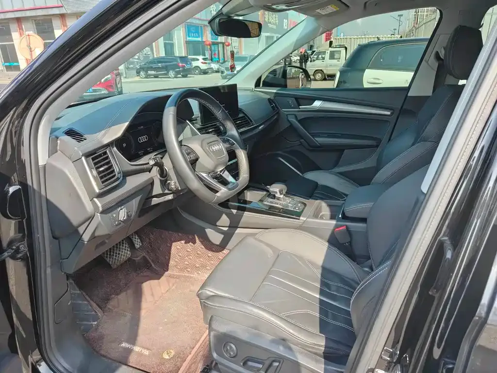 Audi Q5L 2021 из CN, фото 10