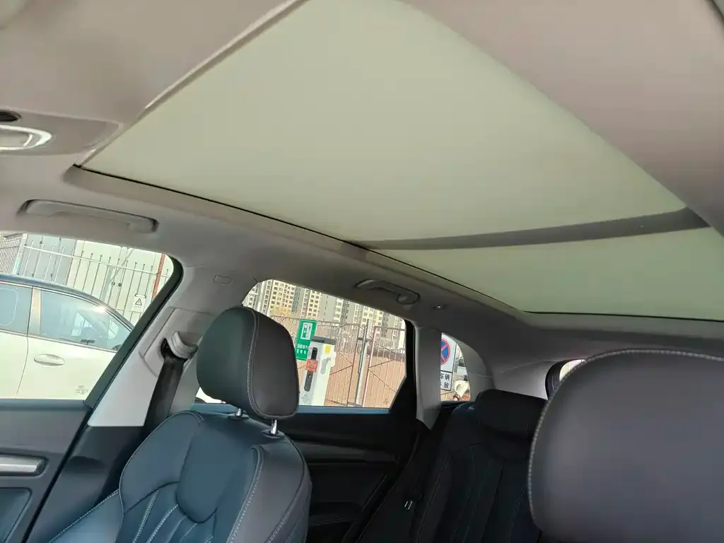 Audi Q5L 2021 из CN, фото 2
