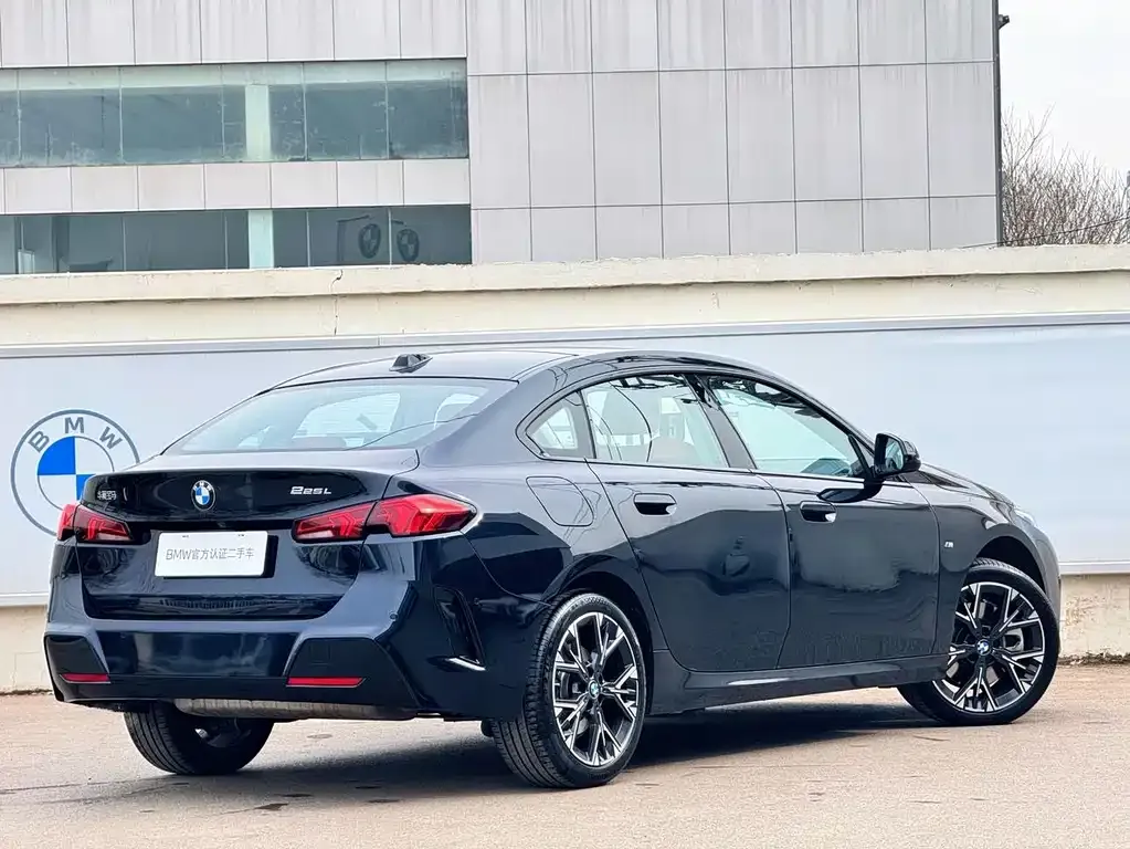 BMW 2 Series 2025 из CN, фото 5