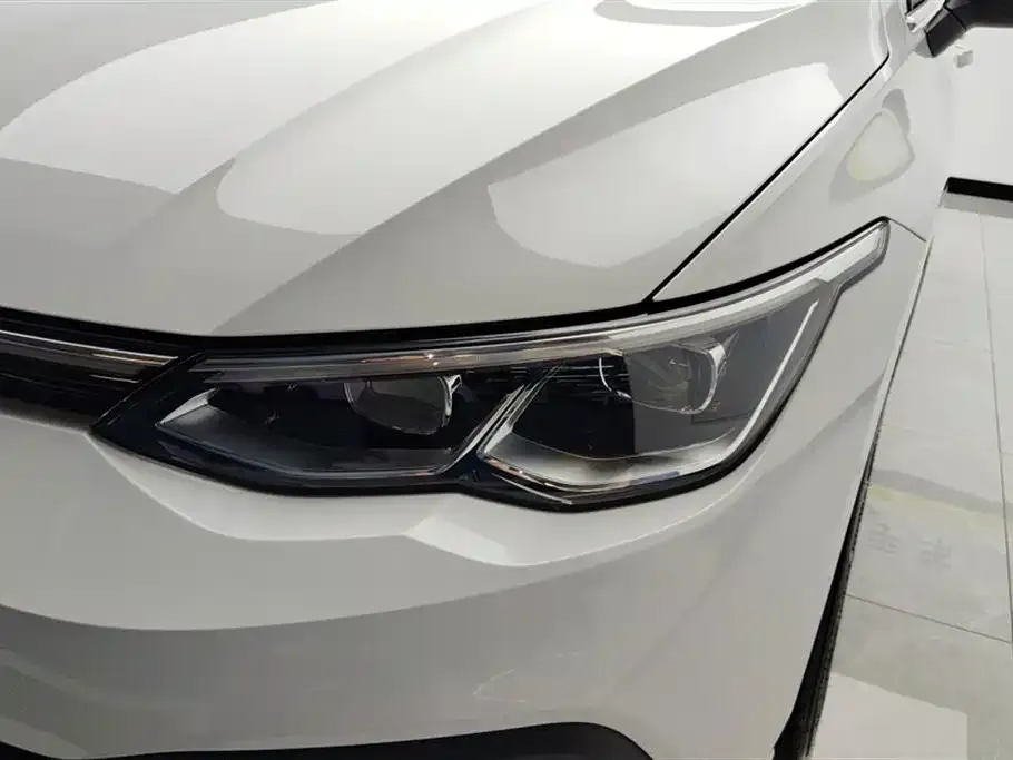 Volkswagen Golf 2023 из CN, фото 4