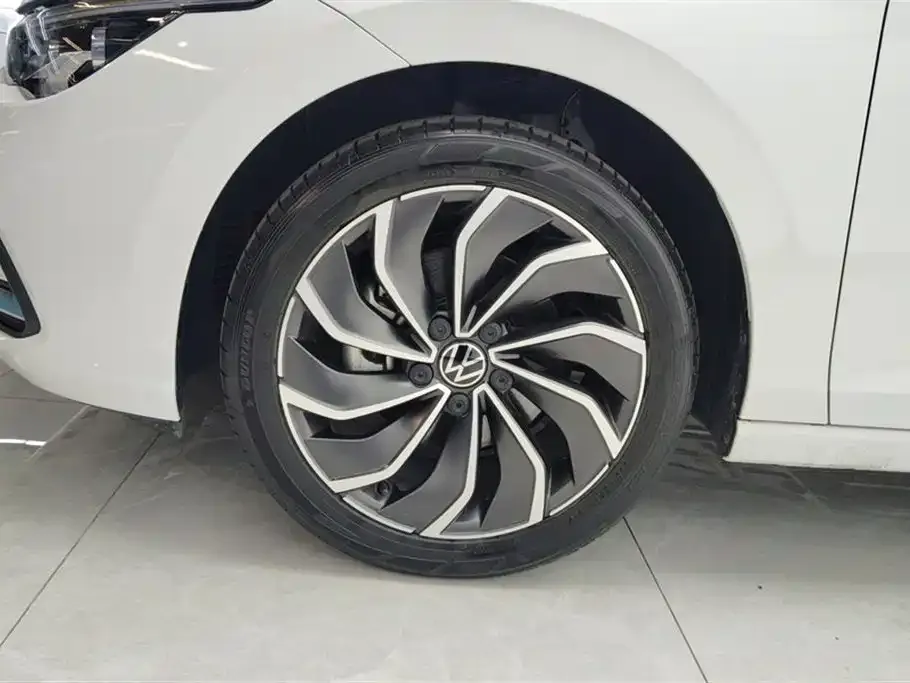 Volkswagen Golf 2023 из CN, фото 6
