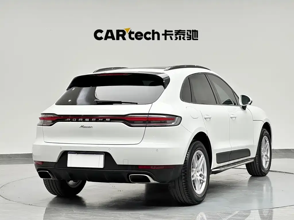 Porsche Macan — фото 6