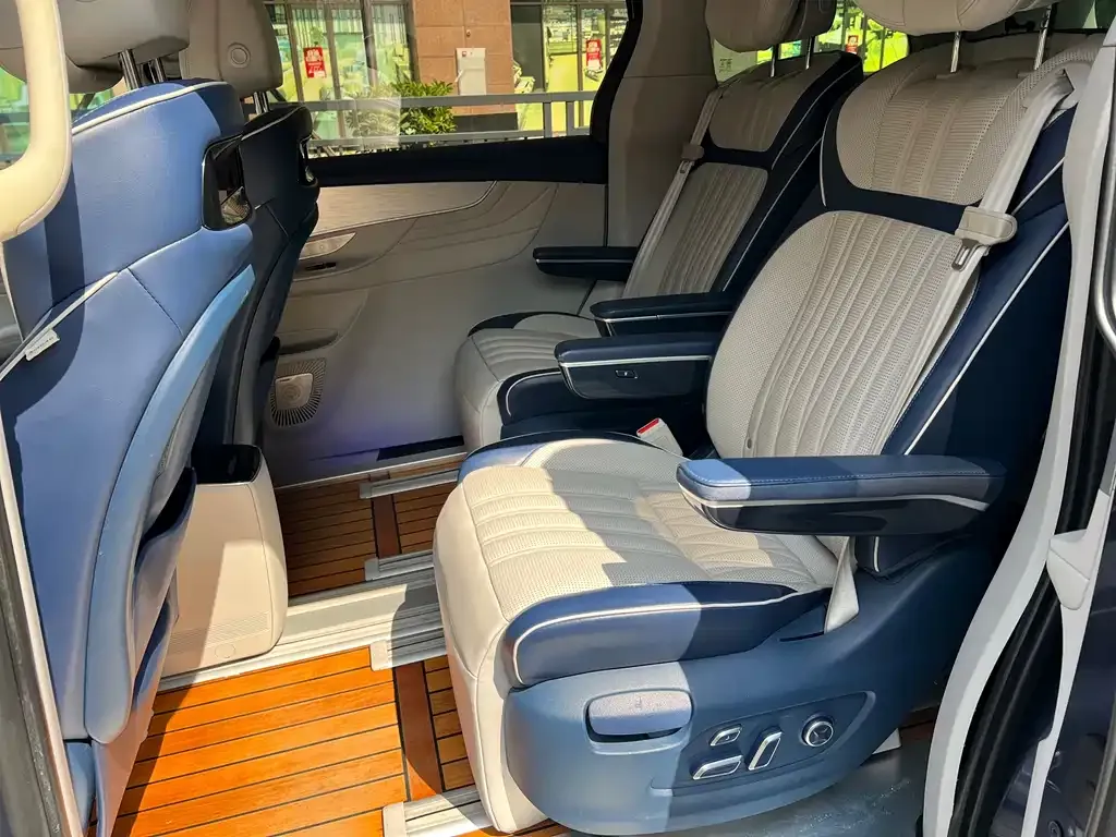 Roewe iMAX8 — фото 4