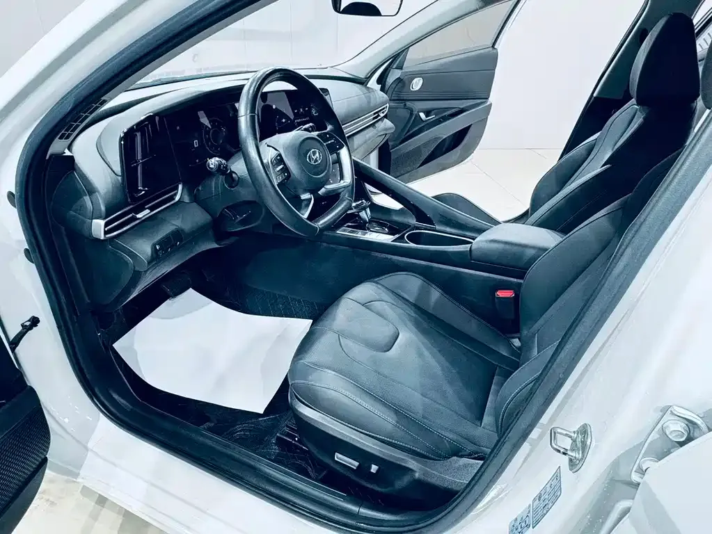 Hyundai Elantra 2021 из CN, фото 10