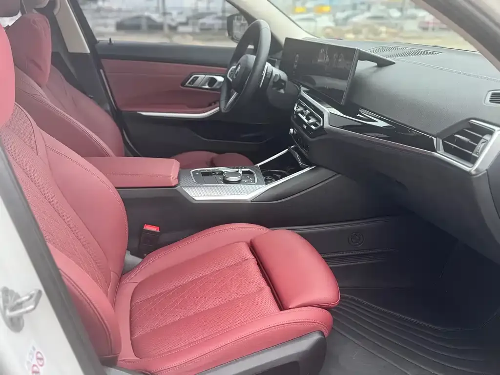 BMW 3 Series 2024 из CN, фото 6