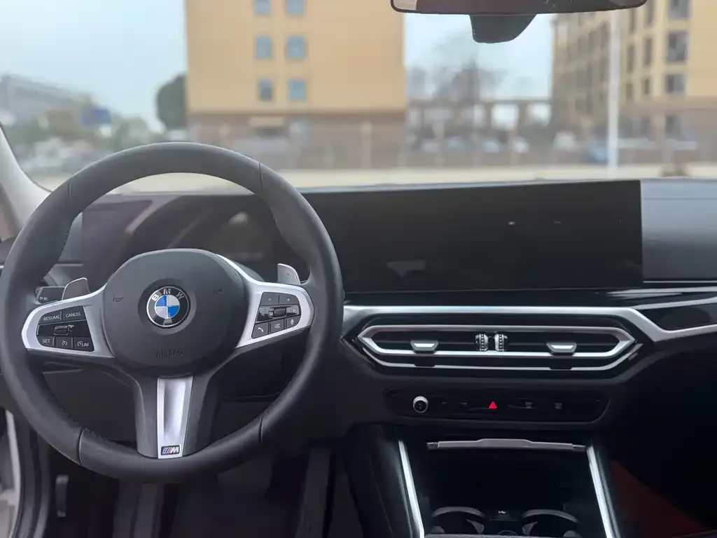 BMW 3 Series 2024 из CN, фото 3