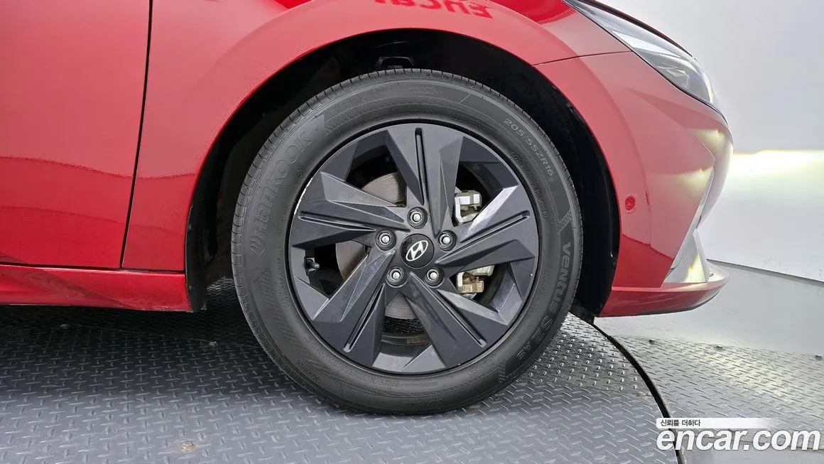 Hyundai AVANTE — фото 5