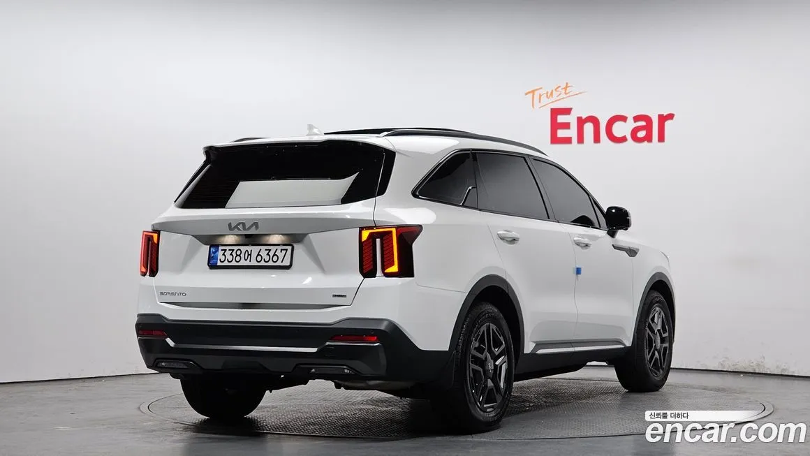 Kia Sorento — фото 7