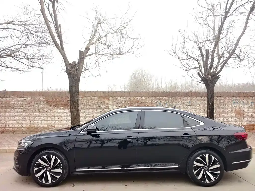 Volkswagen Passat — фото 3