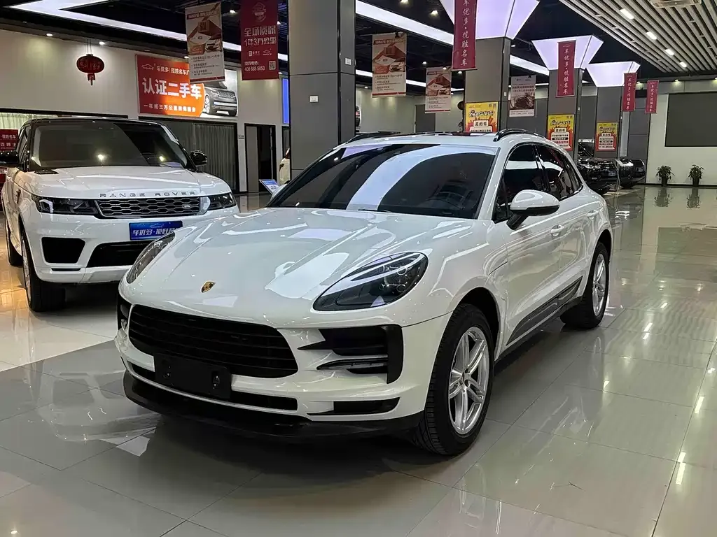 Porsche Macan — фото 1