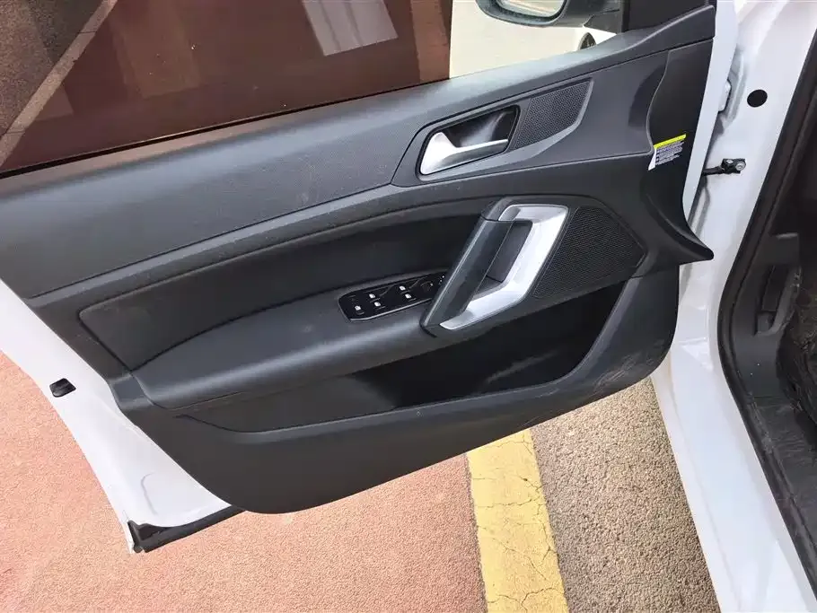 Peugeot 408 2024 из CN, фото 8