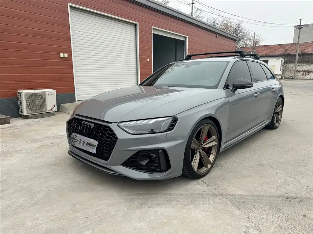 Audi RS 4 2024 из CN, фото 1