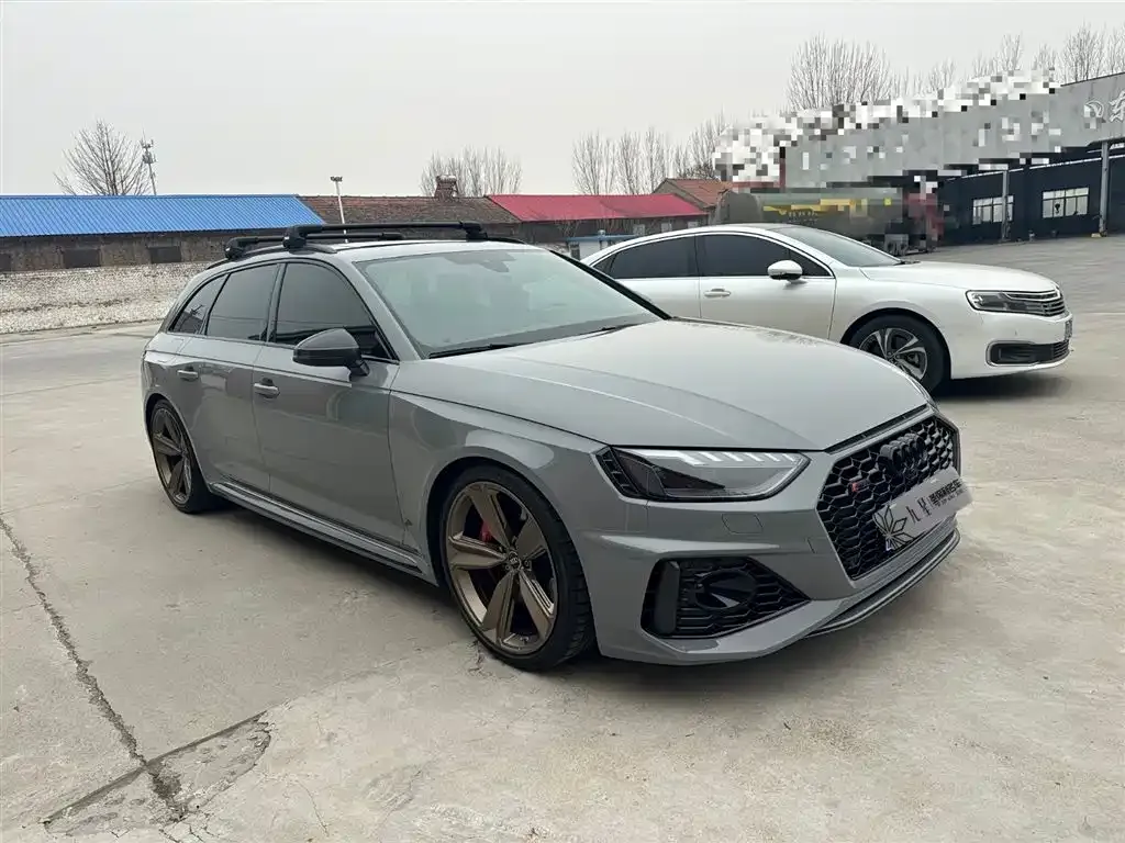 Audi RS 4 2024 из CN, фото 6