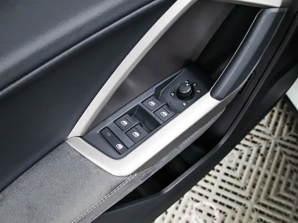Audi Q3 2022 из CN, фото 3