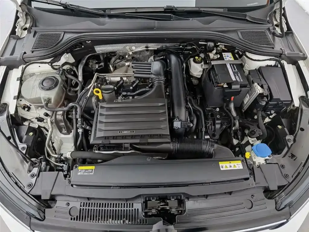 Volkswagen Golf 2021 из CN, фото 8