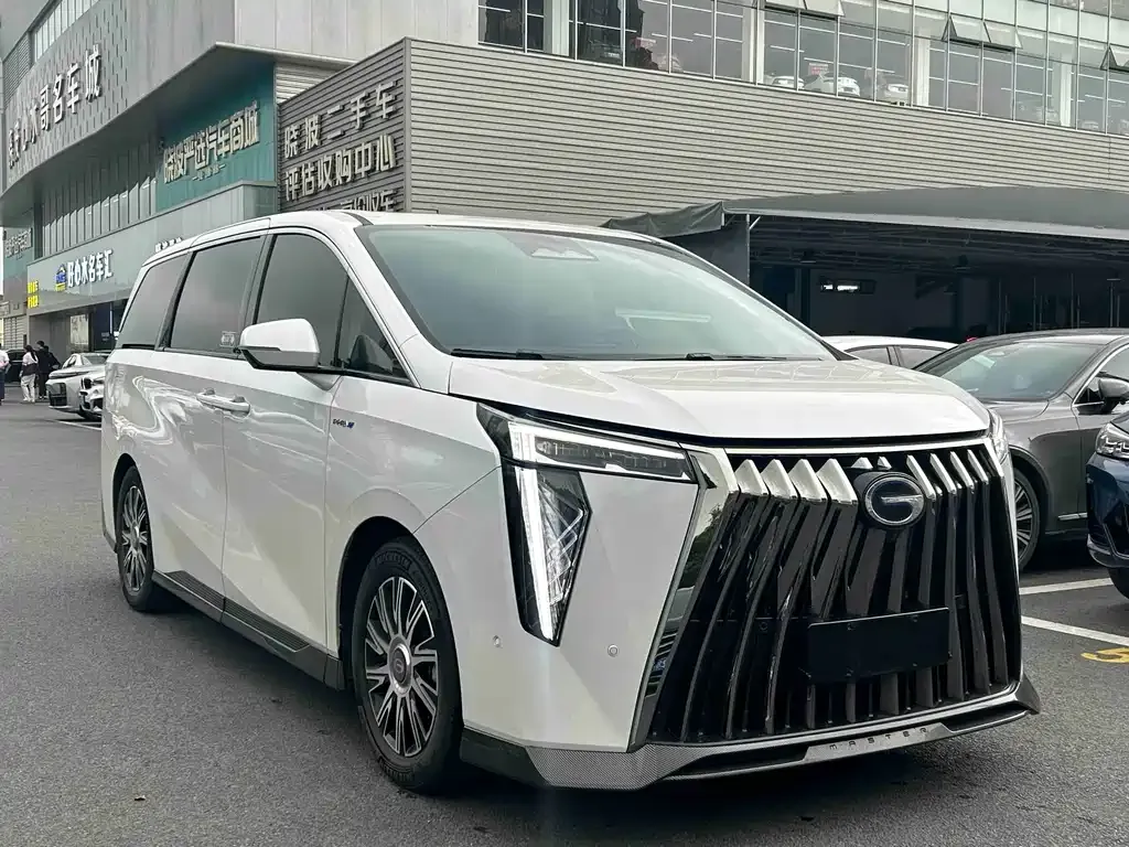 GAC Motor Trumpchi E9 — фото 8