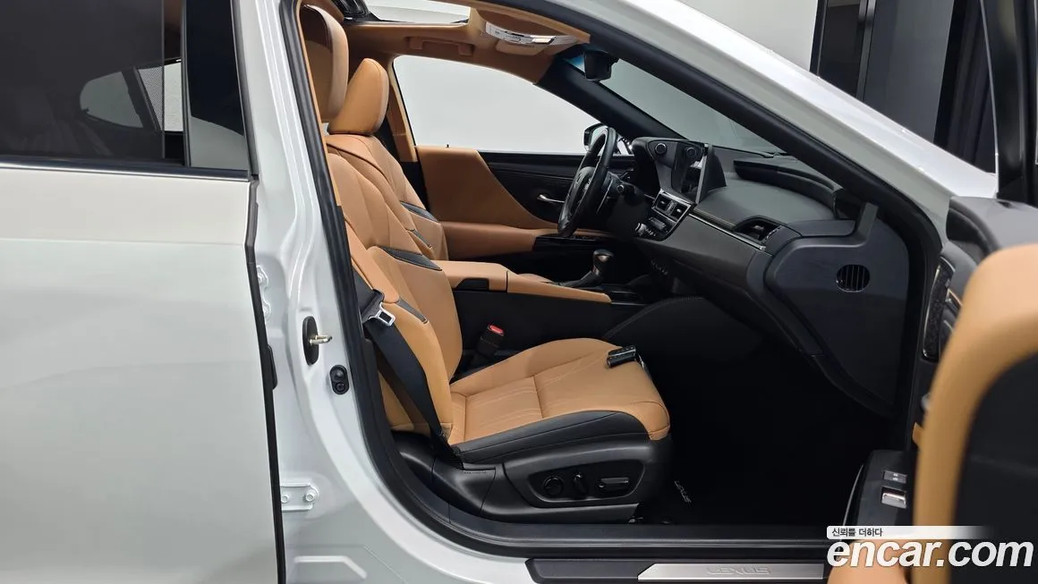 Lexus ES 2023 из KR, фото 8