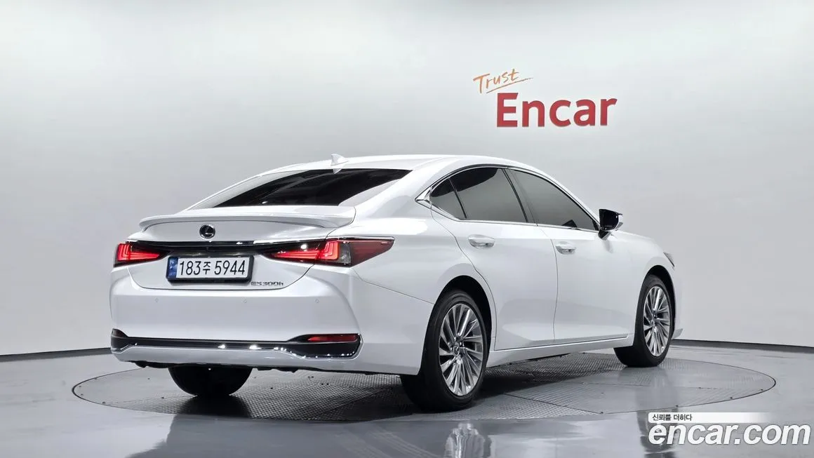 Lexus ES 2023 из KR, фото 3