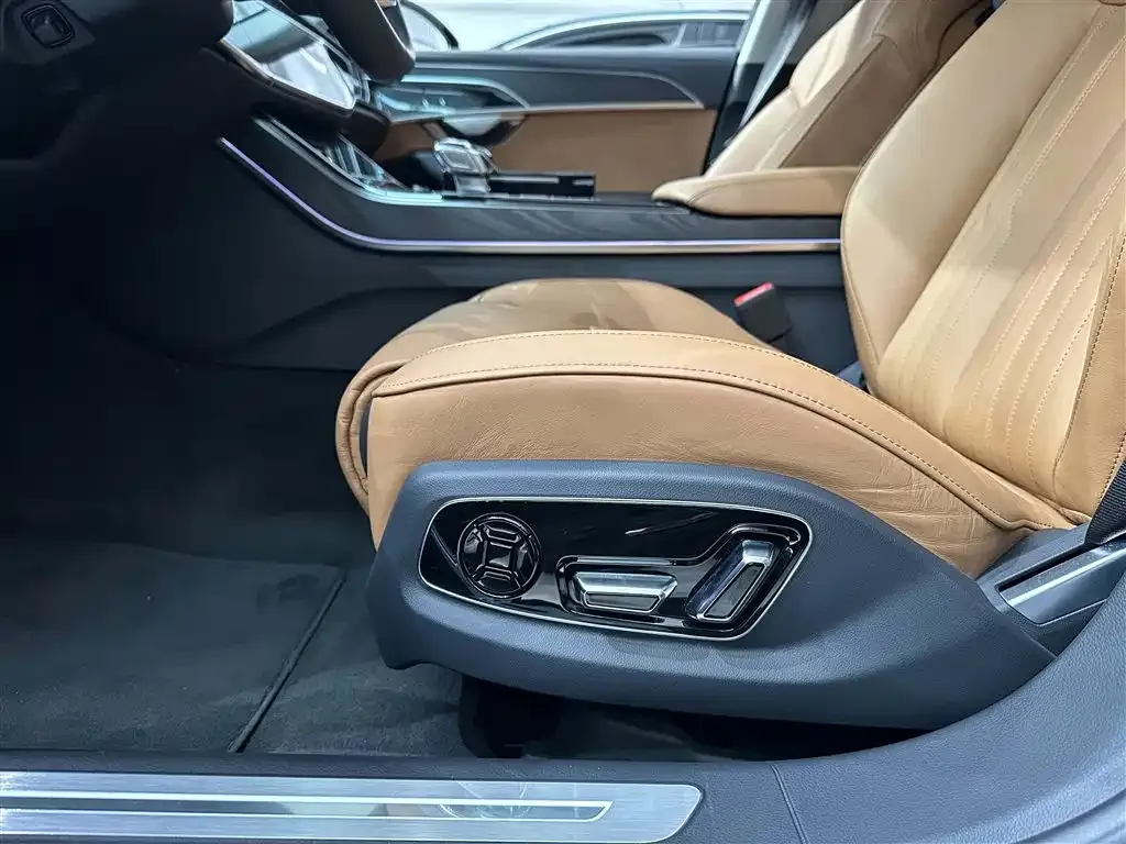 Audi A8 2024 из CN, фото 5