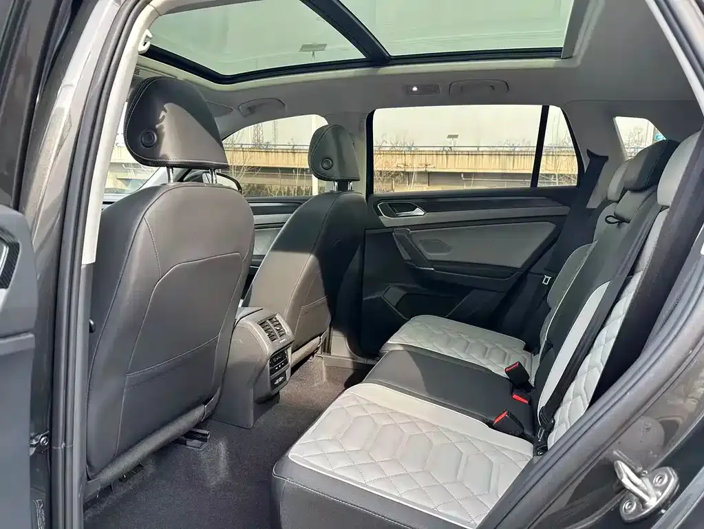 Volkswagen Tayron 2024 из CN, фото 2