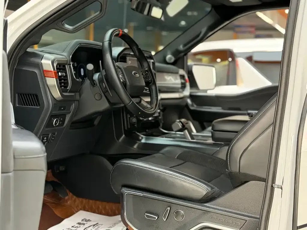 Ford F-150 Raptor 2023 из CN, фото 10