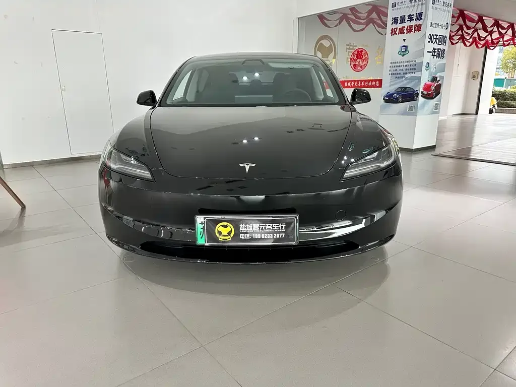 Tesla Model 3 — фото 3