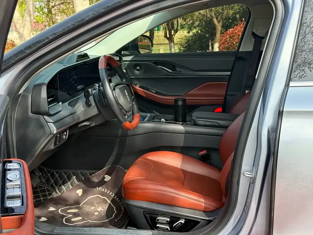 Lincoln Z 2023 из CN, фото 2