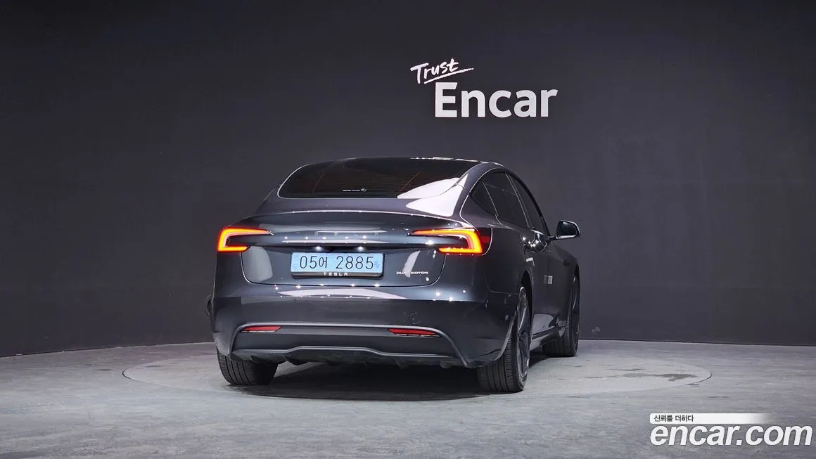Tesla Model 3 — фото 2