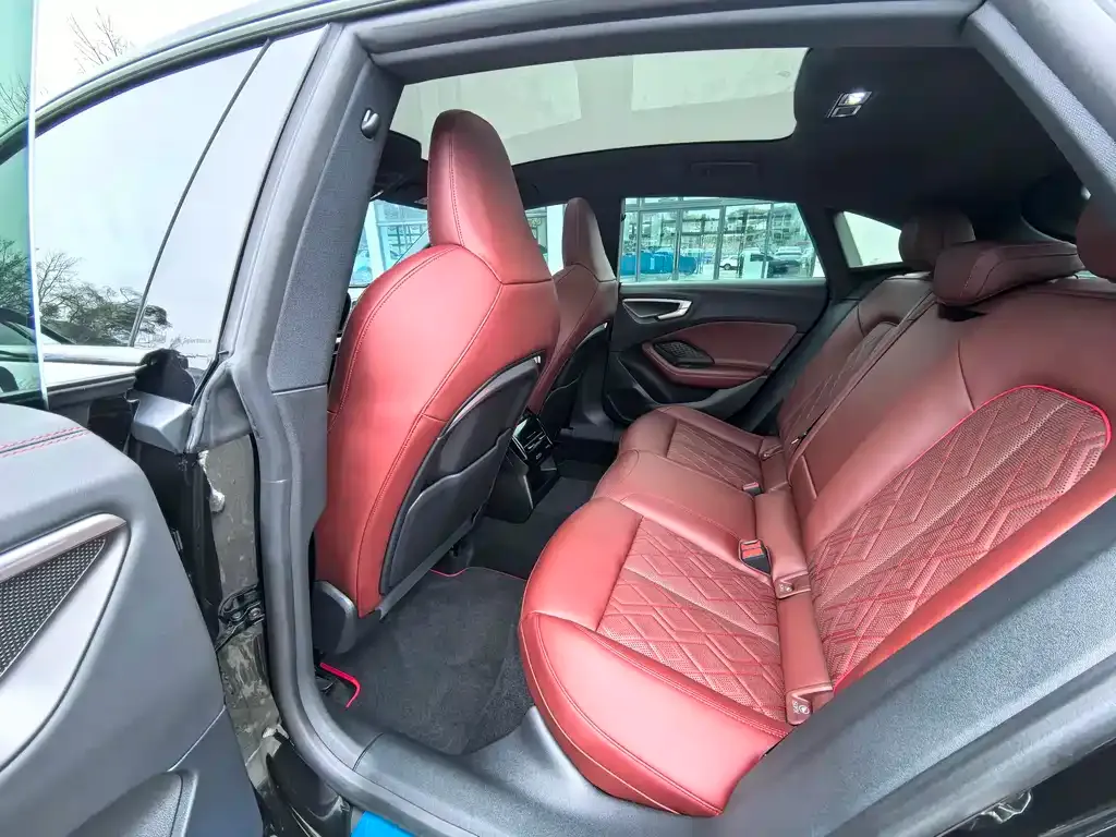Audi A5L 2025 из CN, фото 8