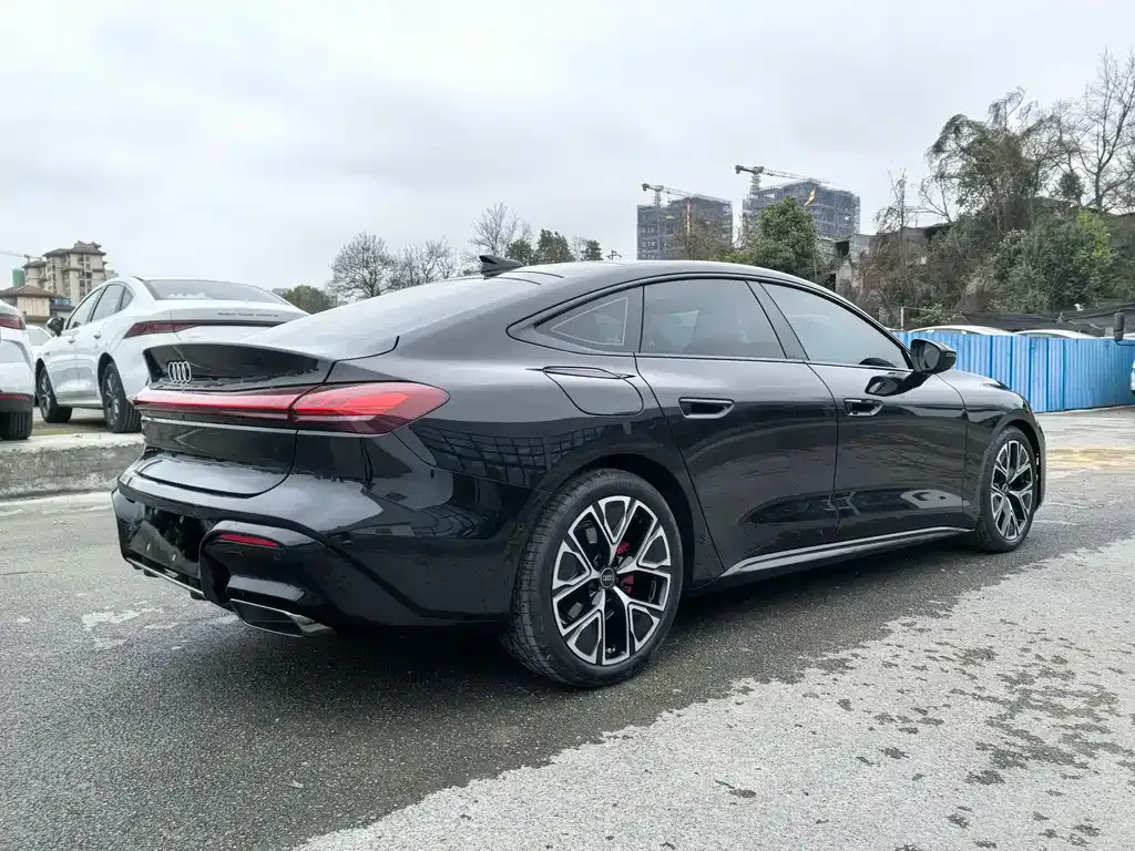 Audi A5L 2025 из CN, фото 4