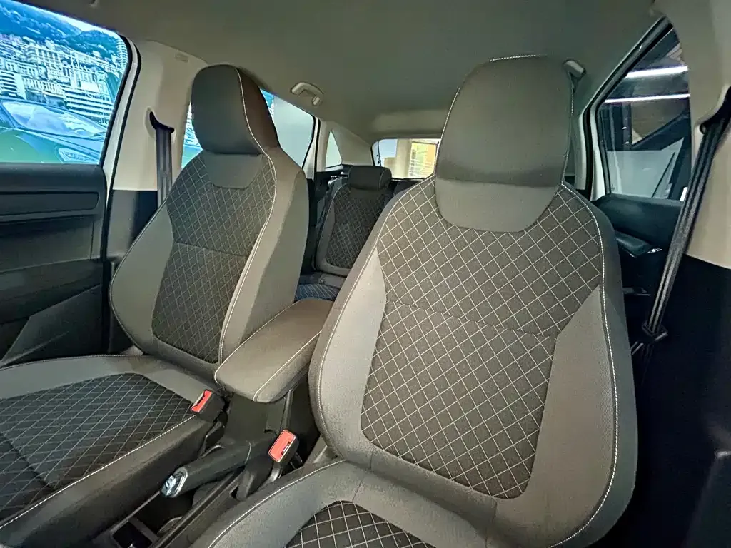 Skoda Kamiq 2024 из CN, фото 4
