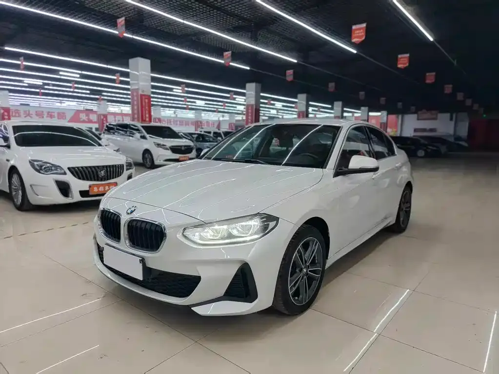 BMW 1 Series — фото 1