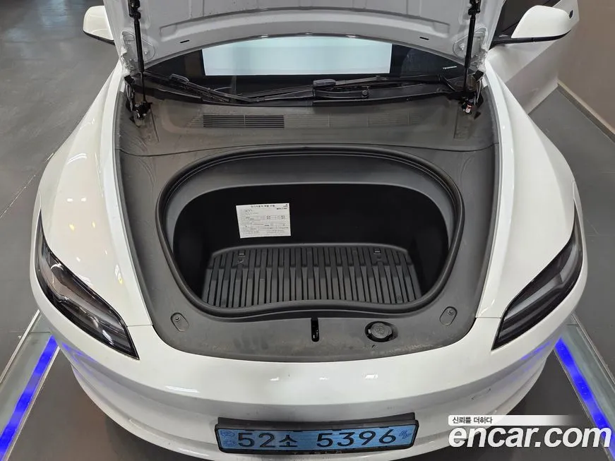 Tesla Model 3 2024 из KR, фото 10