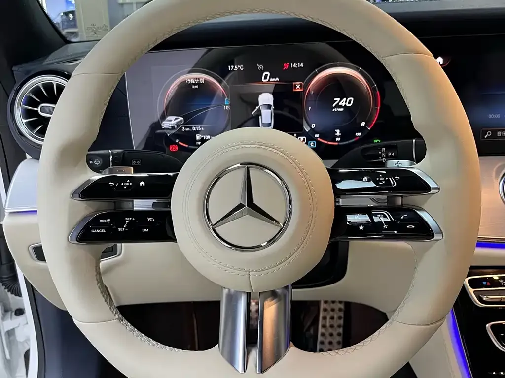 Mercedes-Benz E-Class (Import) — фото 4