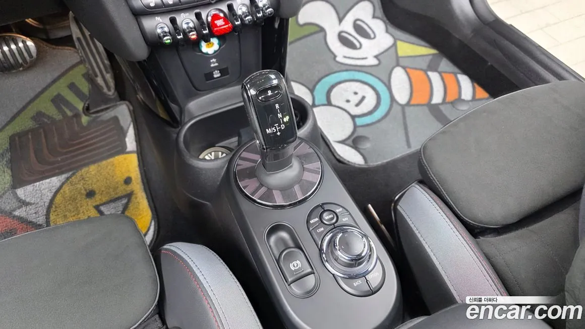 Mini Cooper Convertible 2024 из KR, фото 7