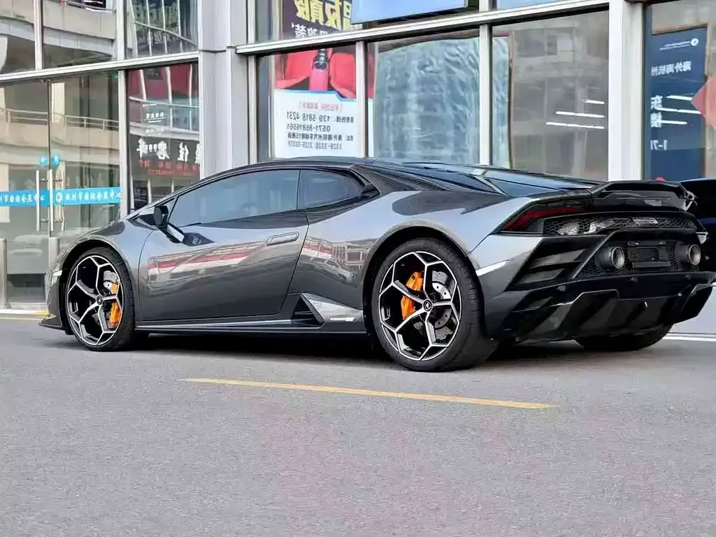 Lamborghini Huracan — фото 2