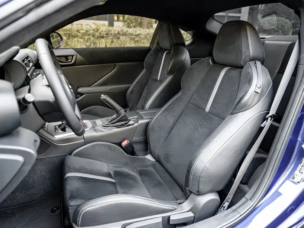 Toyota 86 2023 из CN, фото 10