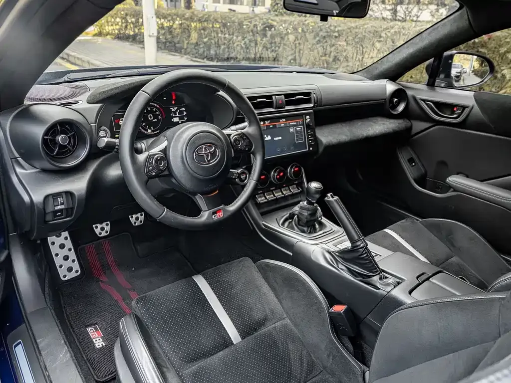 Toyota 86 2023 из CN, фото 8