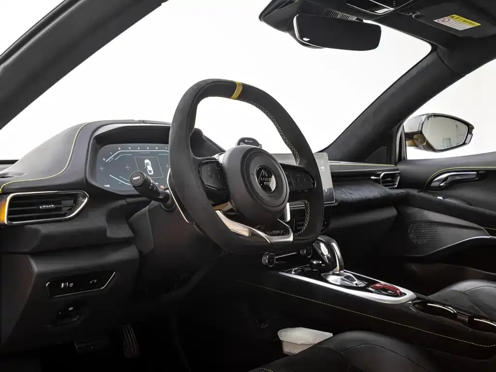 Lotus Emira 2023 из CN, фото 2