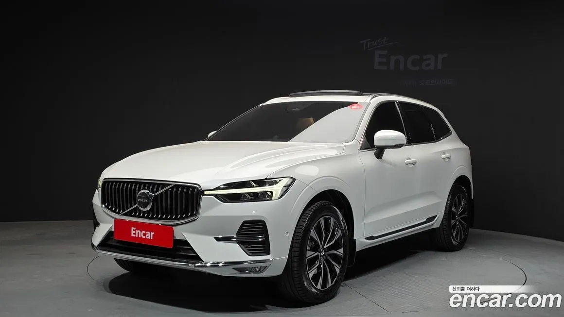 Volvo XC60 — фото 1