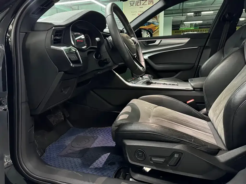 Audi A6L 2022 из CN, фото 2