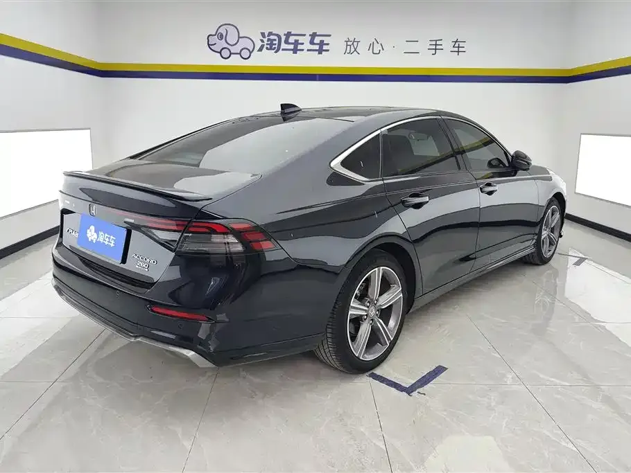 Honda Accord — фото 5