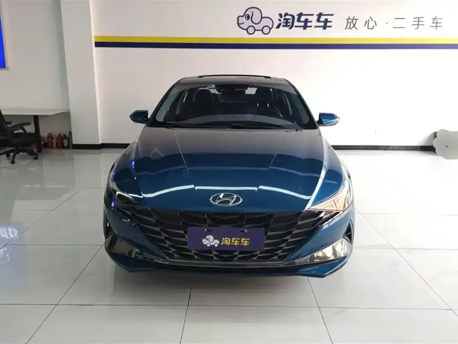 Hyundai Elantra — фото 3