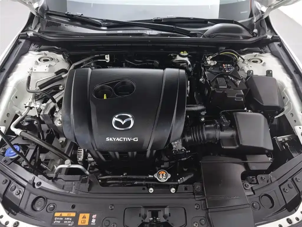 Mazda 3 Axela — фото 10