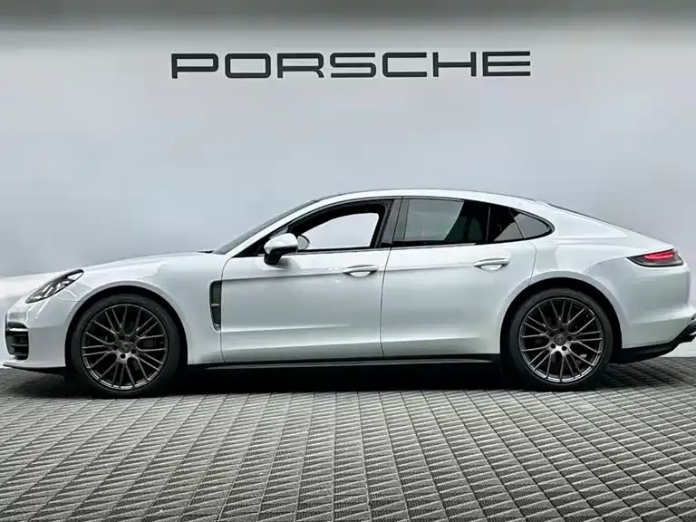 Porsche Panamera — фото 7